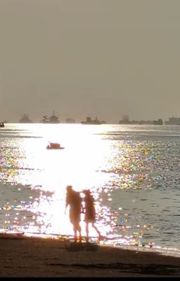 Âm thầm bên em