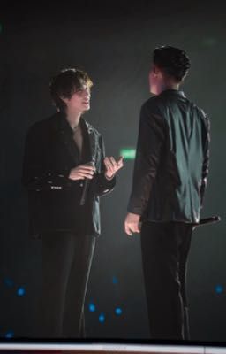 Ánh Trăng Trong Bóng Đêm 