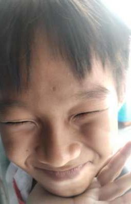 cậu bé nhút nhát