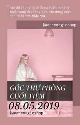 góc thư phòng cuối tiệm.