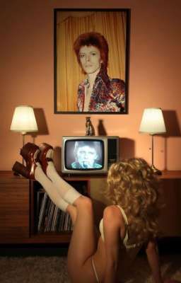 hieusol | distorted worldview | lolita