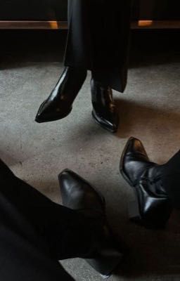 hoanghuy ୨୧ đối trọng