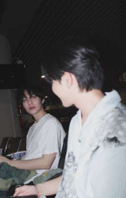 Người ở phía cuối hành lang 