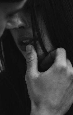 Tình Yêu Trong Ngục Tù