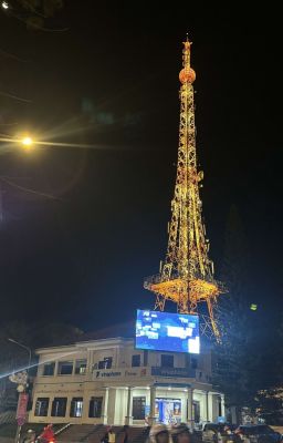 Tôi xuyên không nhưng bị mắc kẹt lại nơi đó
