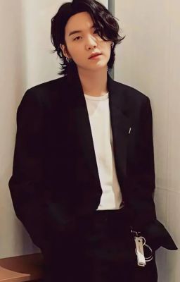 Yoongi đi cà phê cùng bạn - rất lặng mà ngọt